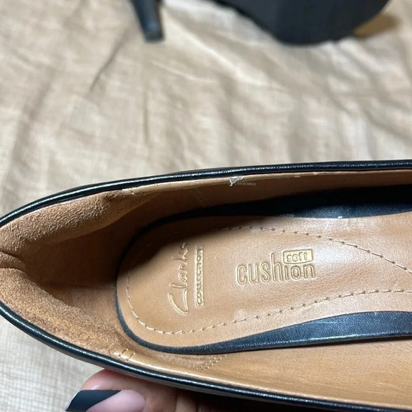 Clarks black heels classic  shoes - Picture 6 of 7